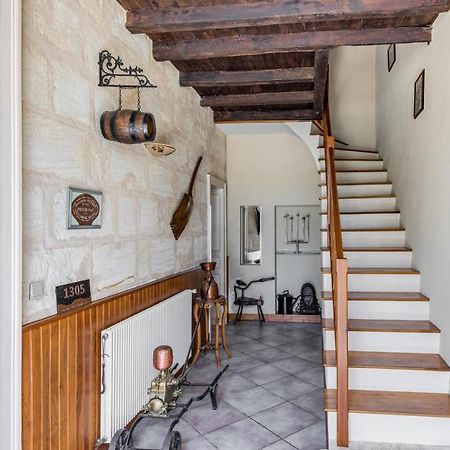 Domaine De Meyney Apartment Villegouge Екстериор снимка