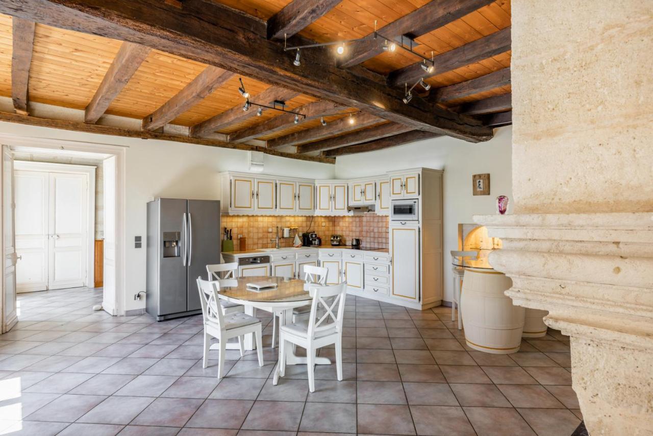 Domaine De Meyney Apartment Villegouge Екстериор снимка
