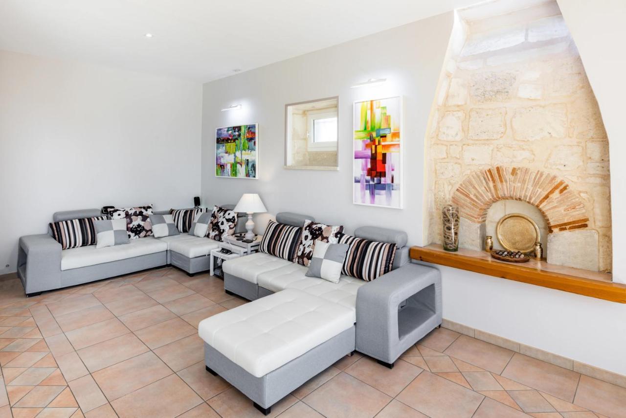 Domaine De Meyney Apartment Villegouge Екстериор снимка
